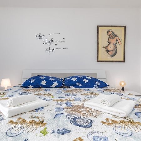 Sweet Apartment Tony Pula Exterior foto